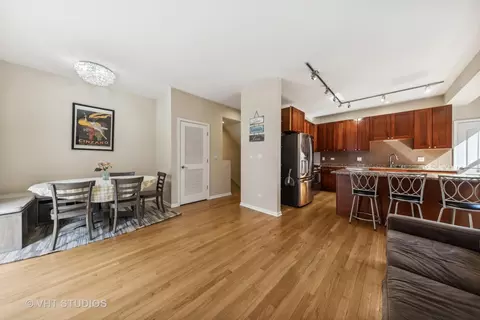 343 E 25th St, Chicago, IL 60616 photo 26