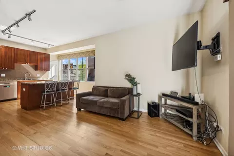 343 E 25th St, Chicago, IL 60616 photo 27