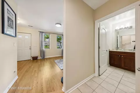 343 E 25th St, Chicago, IL 60616 photo 8