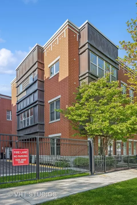 343 E 25th St, Chicago, IL 60616 photo 2