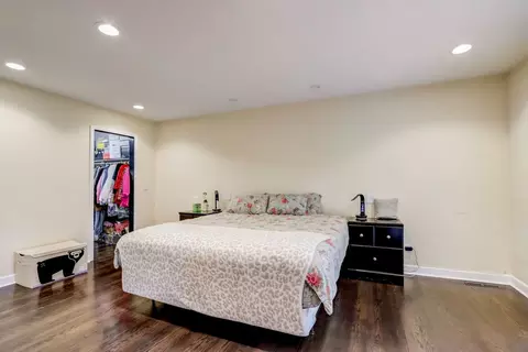 Bedroom - 148 Chestnut Ln, Wheeling, IL 60090 photo 3 of 9