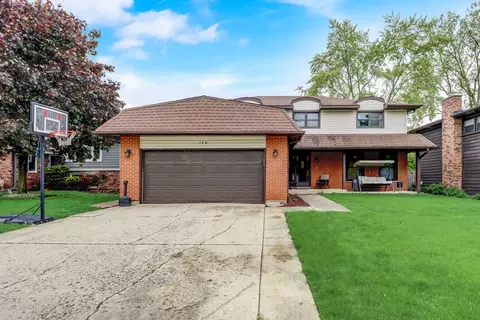 148 Chestnut Ln, Wheeling, IL 60090