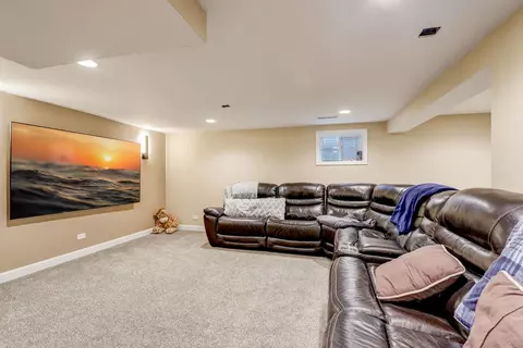 Other - 148 Chestnut Ln, Wheeling, IL 60090 photo 10 of 14