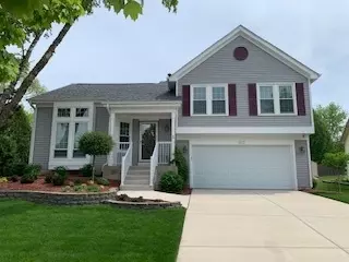 110 Churchill Ln, Aurora, IL 60504