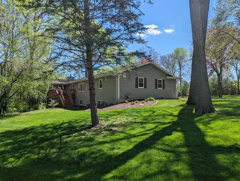 667 Sioux Dr, Freeport, IL 61032 photo 27