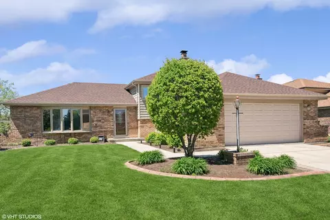 15424 Royal Georgian Rd, Orland Park, IL 60462