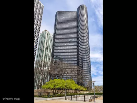 155 N Harbor Dr #211, Chicago, IL 60601