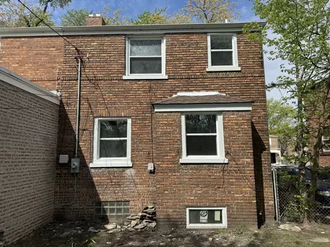 8619 S Champlain Ave, Chicago, IL 60619