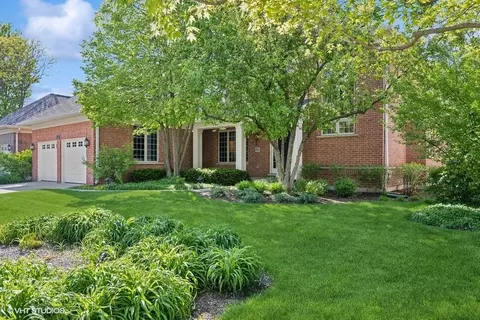 873 Country Club Ln, Northbrook, IL 60062
