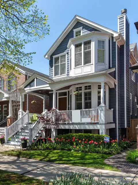 3720 N Leavitt St, Chicago, IL 60618