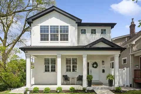7808 W 66th St, Summit, IL 60501