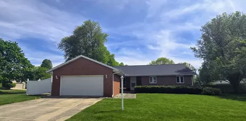 1507 Harrington Dr, Champaign, IL 61821