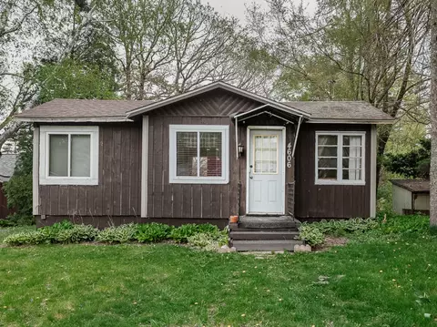 4606 W Shore Dr, Wonder Lake, IL 60097