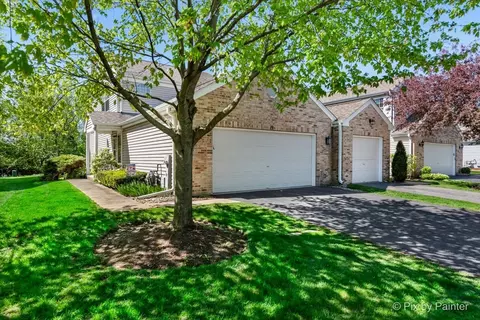 19 King Dr #0, Streamwood, IL 60107