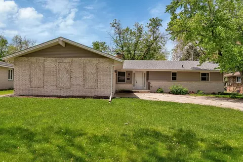 609 Tana Ln, Joliet, IL 60435