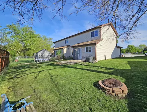 Exterior - 507 Commanche Trl, Wheeling, IL 60090 photo 2 of 3