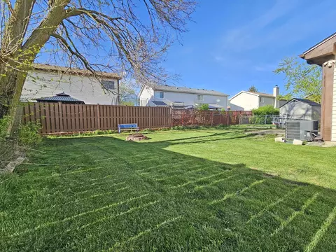 Exterior - 507 Commanche Trl, Wheeling, IL 60090 photo 3 of 3