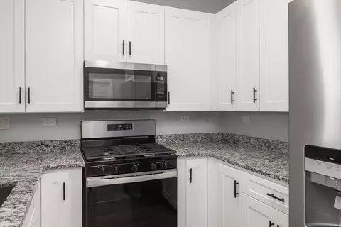 2270 Georgetown Cir, Aurora, IL 60503 photo 7