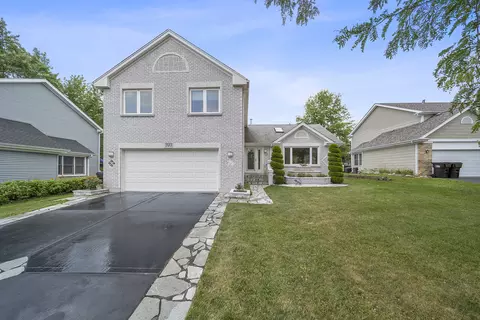 583 S Country Ridge Ct, Lake Zurich, IL 60047