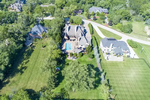 509 Ridgemoor Dr, Willowbrook, IL 60527 photo 10