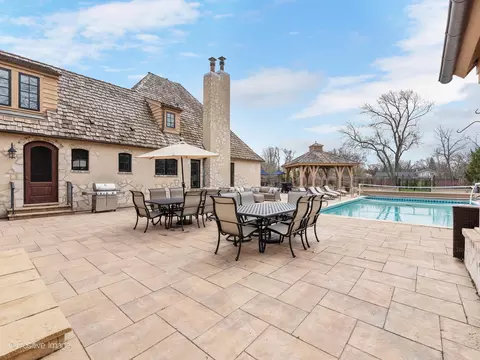 509 Ridgemoor Dr, Willowbrook, IL 60527 photo 70