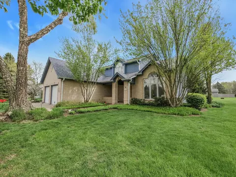 1515 Pine St, Spring Grove, IL 60081 photo 3