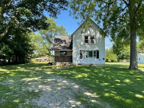 1880 N 2175 East Rd, Watseka, IL 60970