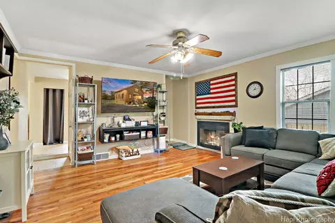 Other - 4817 Roberts Rd, Mchenry, IL 60051 photo 2 of 6