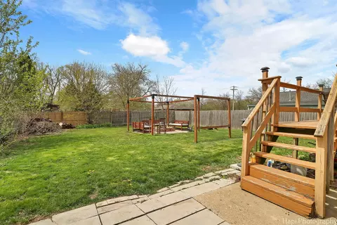 Exterior - 4817 Roberts Rd, Mchenry, IL 60051 photo 4 of 6