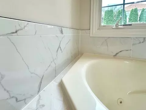 Bath - 4801 Sandcherry Dr, Champaign, IL 61822 photo 7 of 18