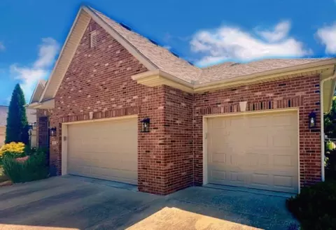 Exterior - 4801 Sandcherry Dr, Champaign, IL 61822 photo 6 of 35