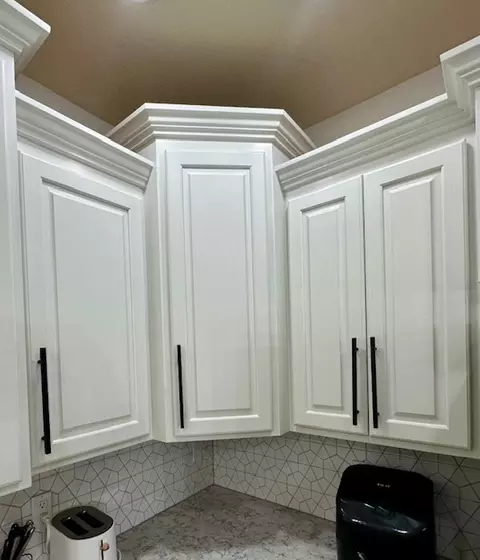 Kitchen - 4801 Sandcherry Dr, Champaign, IL 61822 photo 17 of 31