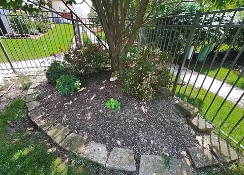 Exterior - 4801 Sandcherry Dr, Champaign, IL 61822 photo 30 of 35