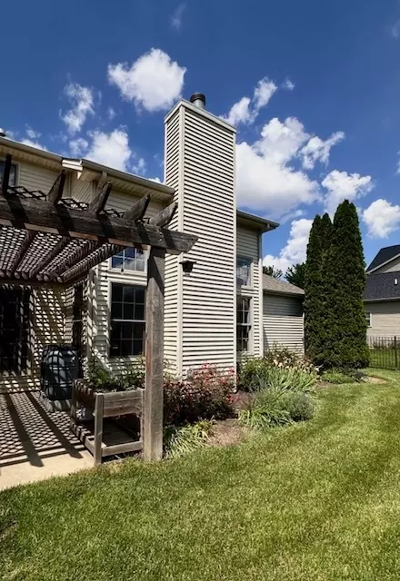 Exterior - 4801 Sandcherry Dr, Champaign, IL 61822 photo 5 of 35