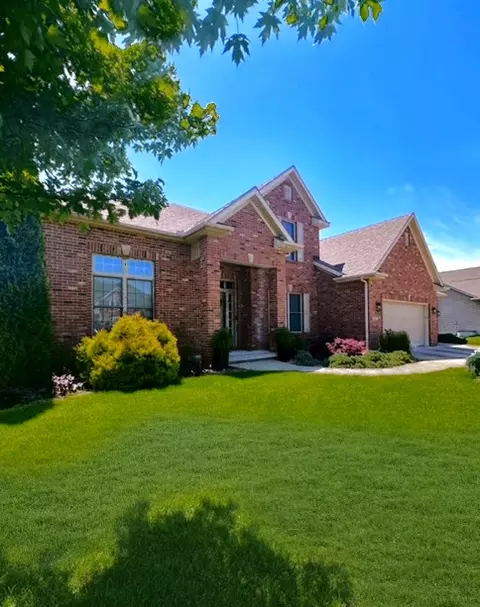 Exterior - 4801 Sandcherry Dr, Champaign, IL 61822 photo 13 of 35