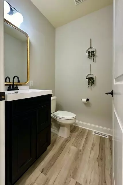 Bath - 4801 Sandcherry Dr, Champaign, IL 61822 photo 1 of 18