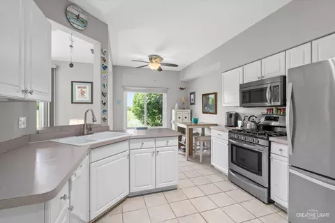 Kitchen - 1703 Spaulding Rd, Bartlett, IL 60103 photo 3 of 3