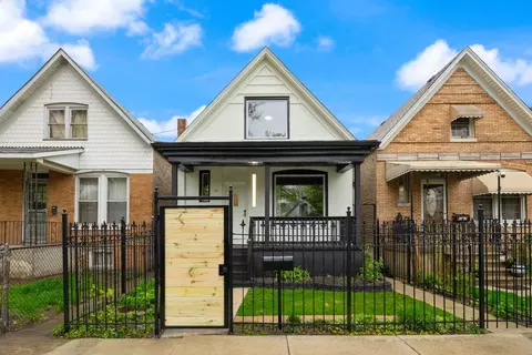 3414 W Hirsch St, Chicago, IL 60651