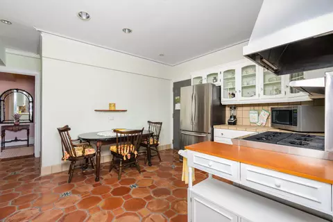 20 E Cedar St #17C, Chicago, IL 60611 photo 11