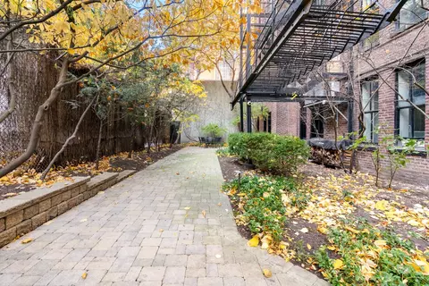 20 E Cedar St #17C, Chicago, IL 60611 photo 38