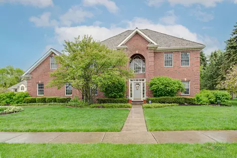 5067 Sedona Ct, Gurnee, IL 60031