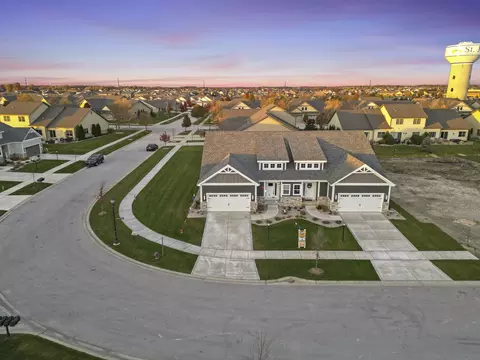 9214 Hickory Pl, Saint John, IN 46373 photo 5