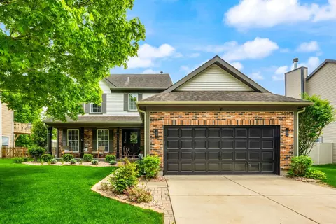 1091 Clover Hill Ln, Elgin, IL 60120