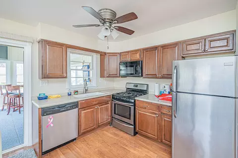112 Hilltop Ave, Mchenry, IL 60050 photo 8