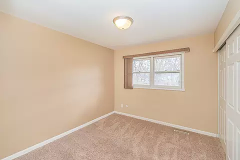 112 Hilltop Ave, Mchenry, IL 60050 photo 21
