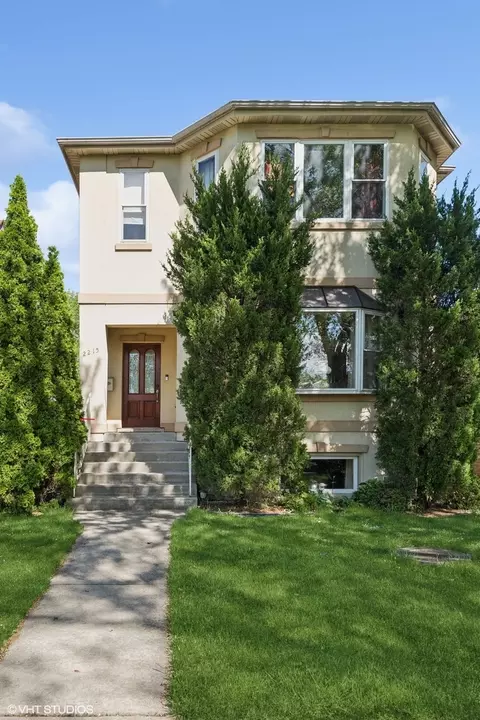 2215 N 76th Ave, Elmwood Park, IL 60707
