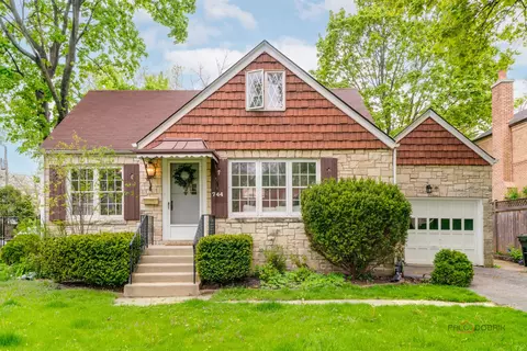 744 Northmoor Rd, Lake Forest, IL 60045