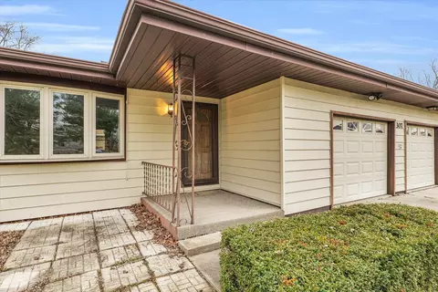 Exterior - 307 E South St, Mansfield, IL 61854 photo 2 of 6