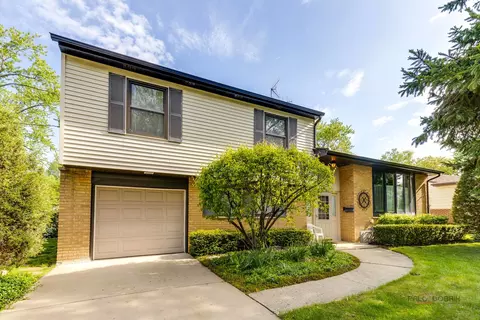 1264 E Norman Dr, Palatine, IL 60074