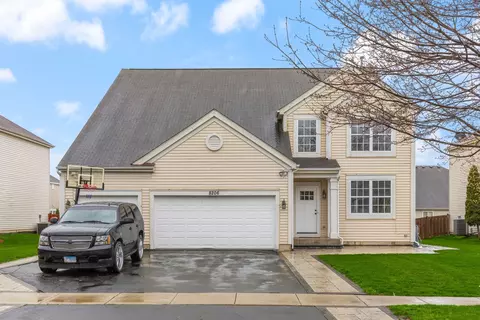 8206 Waterbury Dr, Joliet, IL 60431